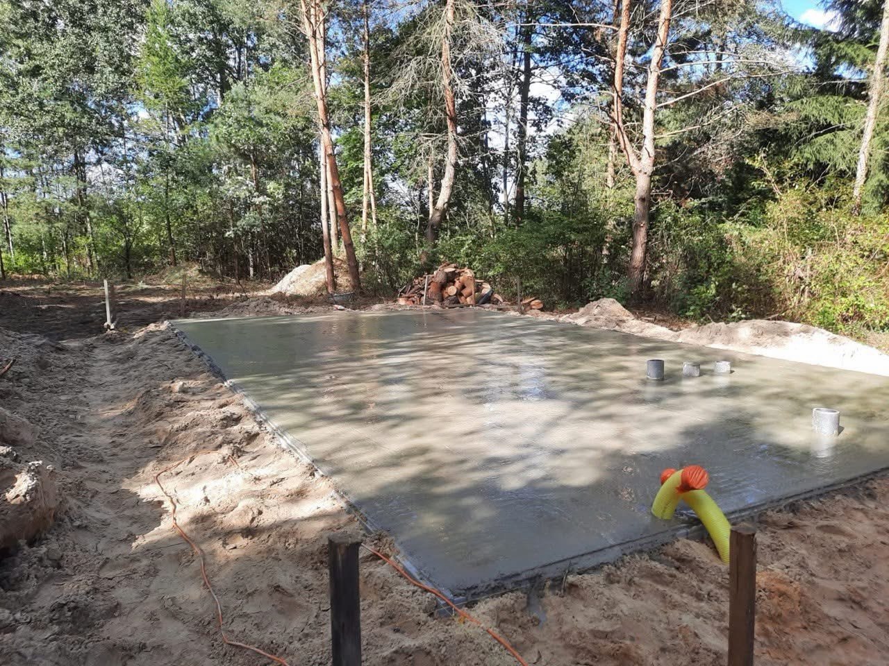 Płyta fundamentowa w Józefowie